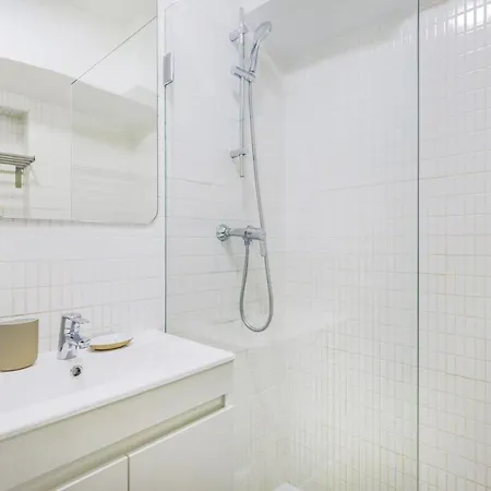 Santana 2br, Steps From Downtown - Explore On Foot